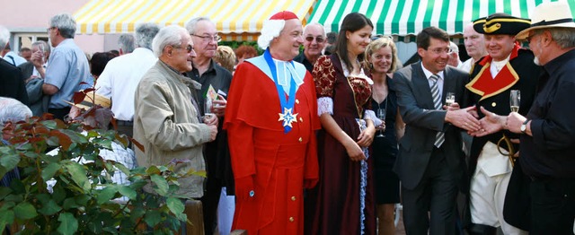 Auch Kardinal Rohan hatte sich in den ...e) die Gste aus Benfeld zu begren.   | Foto: Sandra Decoujx-KOne