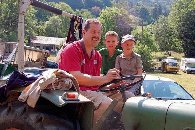 Fotos: Bulldogtreffen und Bauernolympiade in Diersburg