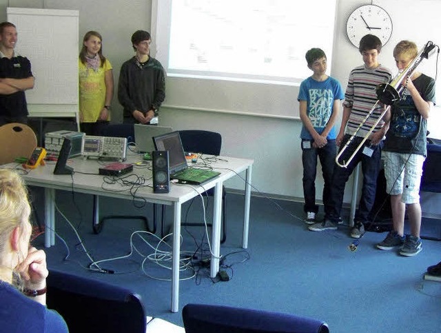 Elektronische Musik mit Sick-Sensoren ...it-Projekt der Musikschule Waldkirch.   | Foto: Sylvia Timm