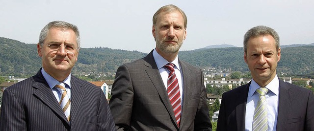 Der Leiter der Masterprogramme Gerhard...Schirmer (rechts) und Frank A. Krone.   | Foto: Baas