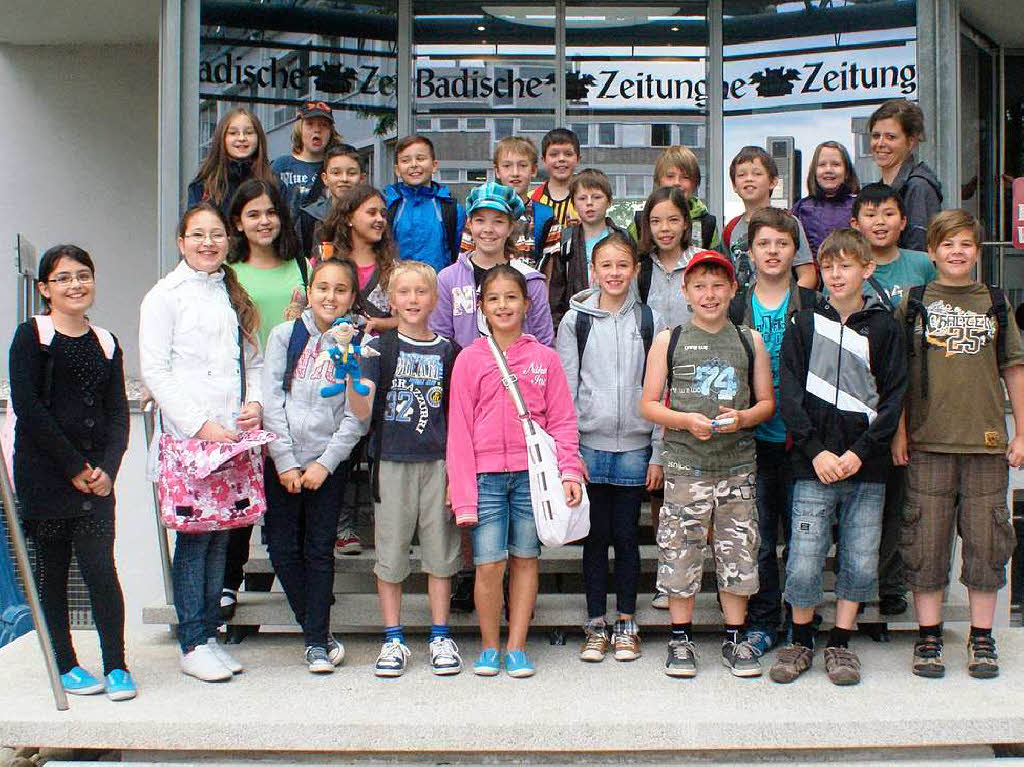Die Klasse 4b der Rheinschule aus Neuenburg mit ihrer Lehrerin Sarah von Roell