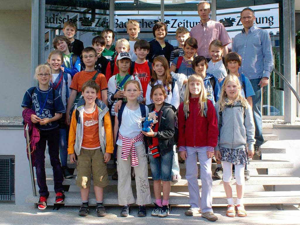 Die Klasse 4b der Freien Evangelischen Schule aus Lrrach mit ihrem Lehrer Nathaneal Pantli