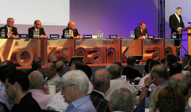 Volksbank-Bilanz: Erstmals  mit dem ne...htsrat Herbert Wasmer und Uwe Kohler.   | Foto: erika sieberts