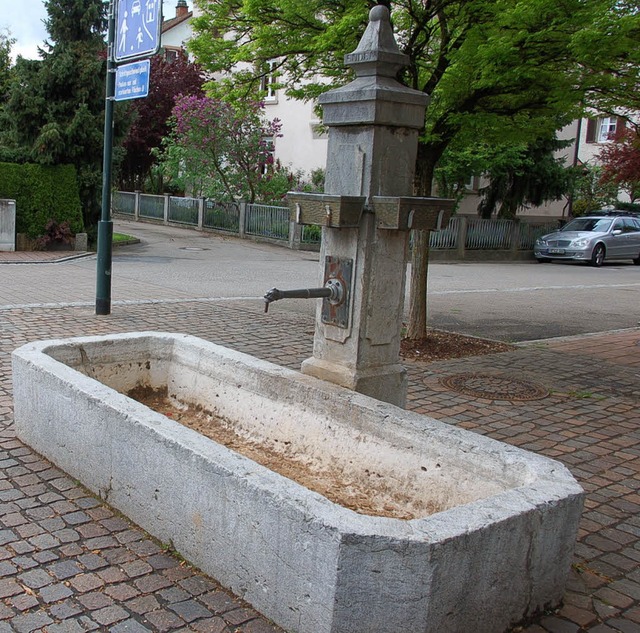 Erst 2009 sind die Maulburger Brunnen ...ten sie erneut trocken gelegt werden.   | Foto: Robert Bergmann