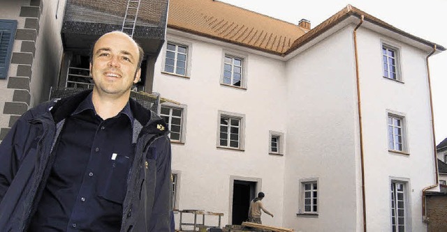 Das Amthaus  und sein Besitzer, Architekt Kai Flender aus hlingen-Birkendorf   | Foto: Gerard