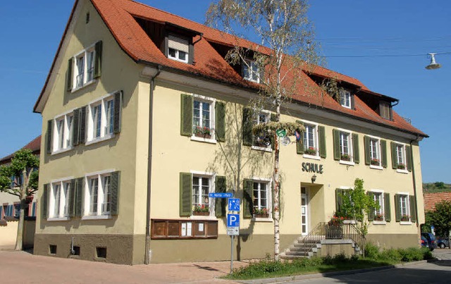 Um die alte Schule in Sasbach als ffe...hen Investitionskosten verbunden sind.  | Foto: Roland Vitt