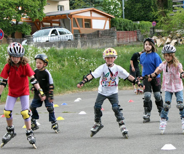 Inlineskaten macht Spa - vorausgesetz... Mdchen und Buben in dieser Sportart.  | Foto: Martha Weishaar