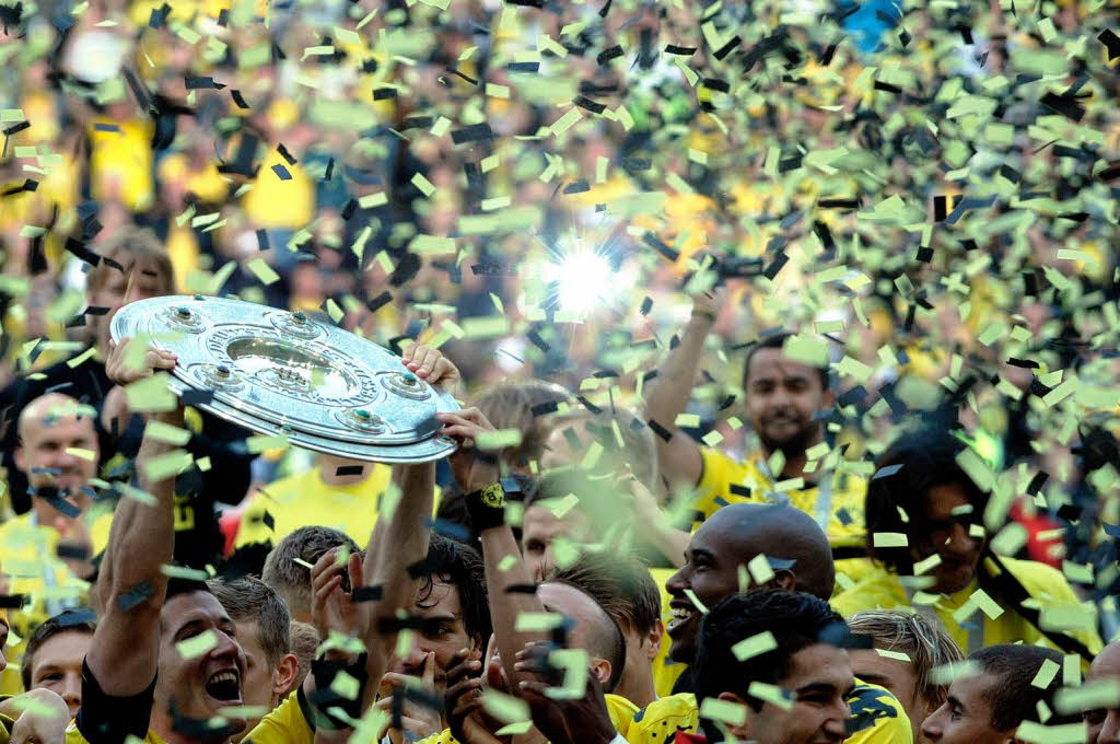 Groe Party in schwarz-gelb: Der BVB ist deutscher Meister.