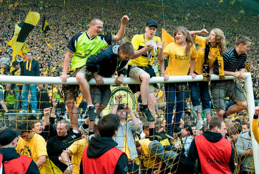 Groe Party in schwarz-gelb: Der BVB ist deutscher Meister.