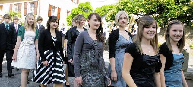 16 junge Menschen feierten gestern in Schmieheim Konfirmation.  | Foto: Decoux-Kone