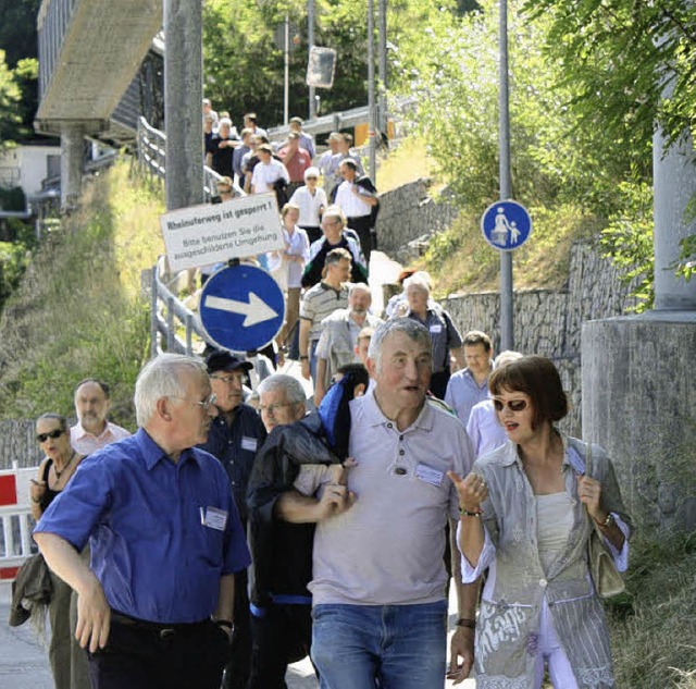 Auf Schusters Rappen: Manfred Gollin (... Rsner auf dem neuen Rheinuferrundweg  | Foto: Hannah Klusmann