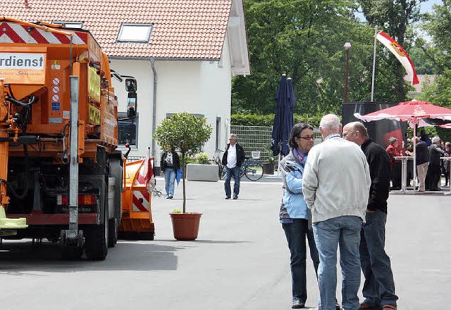 Am Sonntag lud der Breisacher Bauhof z...rekt an der Burkheimer Landstrae ein.  | Foto: Christine Aniol