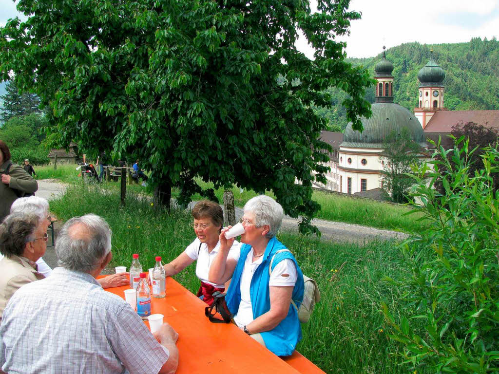 Rund 650 Wanderfreunde genossen am Sonntag den schönen Ausblick beim 45. Internationalen Wandertag in Münstertal. Rund 650 Wanderfreunde genossen am Sonntag den schönen Ausblick beim 45. Internationalen Wandertag in Münstertal.