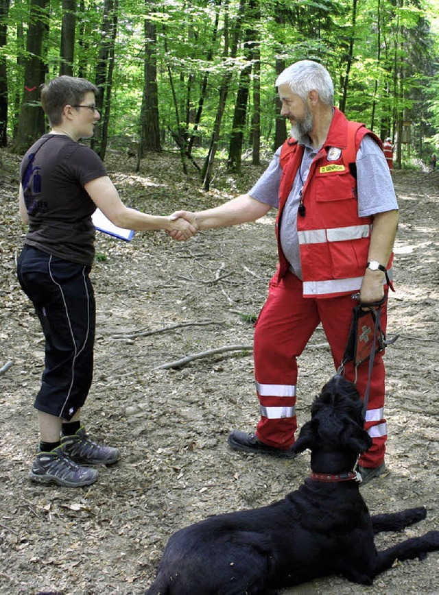 Ilona Nienaber, Prferin des Bundesver...d Crambambuli zur bestandenen Prfung.  | Foto: RHS