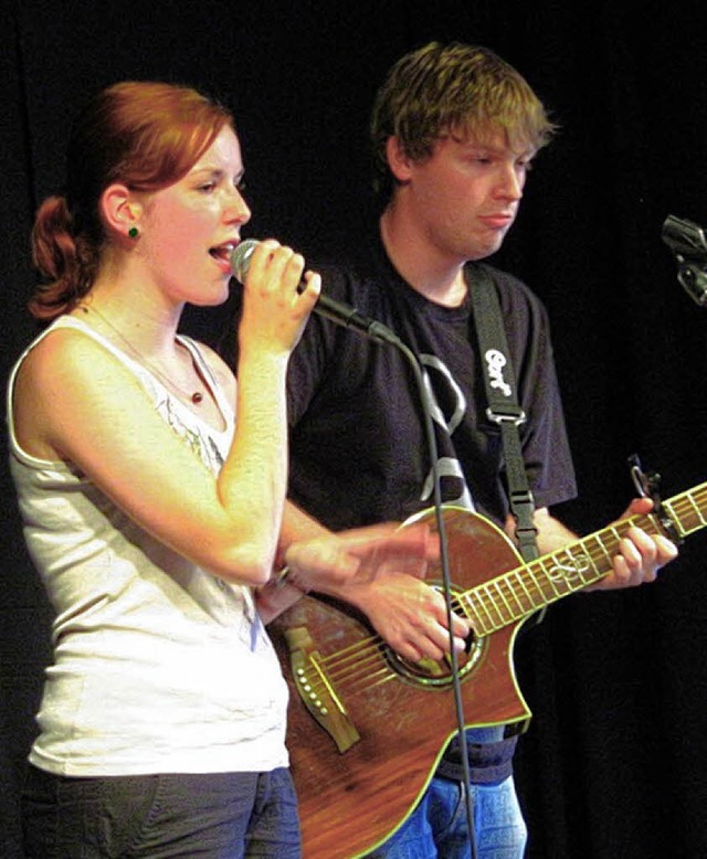 Jonas Schwald und Anna Schneider, als ...tbli beim Benefizkonzert fr Mariama.  | Foto: Julia Schwald