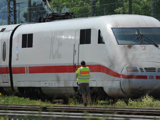 Am 6. Mai wurde ein ICE in Freiburg ge...atentrger im Zug gefunden worden war.  | Foto: dpa