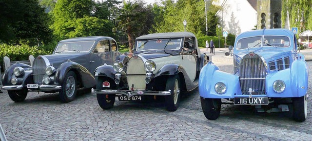 Auf eine Rundtour durchs Markgrflerland starten 98 Oldtimer.   | Foto: BTT