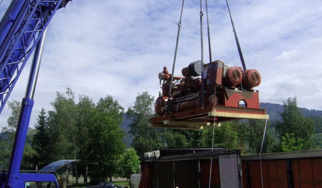 Neun Tonnen wiegt einer der  Rotations...ckluft in der Glasindustrie erzeugen.   | Foto: Firma