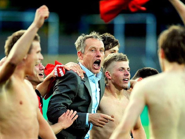 Schne Erinnerungen: SC-U19-Coach Chri...gegen Borussia Dortmund in Babelsberg.  | Foto: schn