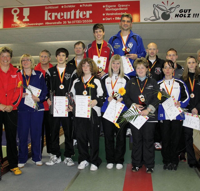 Die Erstplatzierten bei der Landesmeisterschaft der Kegler.   | Foto: Bchle