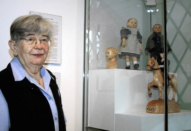 Ursula Schrumpf war zur Erffnung der ...werden einige ihrer Exponate gezeigt.   | Foto: Eva Korinth