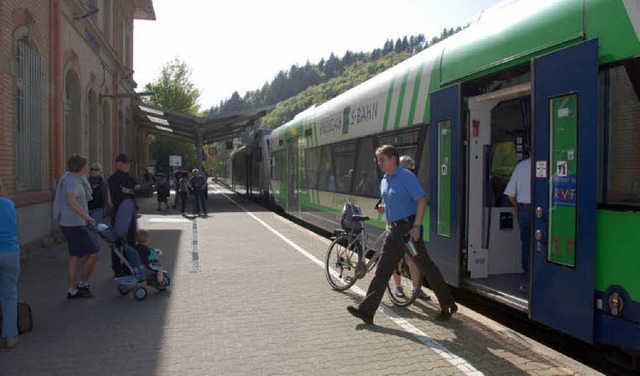 Die Elztalbahn wird vollstndig elektr...aldkirch wird barrierefrei ausgebaut.   | Foto: Bernd Fackler