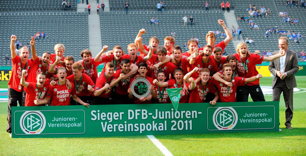 Finale um den DFB-Junioren-Vereinspokal in Berlin zwischen dem SC Freiburg und Hansa Rostock. Endstand: 7:5 n.E. fr die Breisgauer.