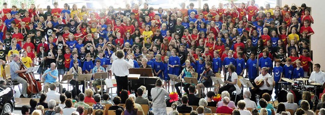 Hermann Feist war beim Kinder-Grand-Pr...einem Element, wie die jungen Snger.   | Foto: wolfgang knstle