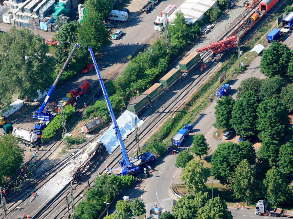 Zugunglück In Müllheim Bremst Weiterhin Den Bahnverkehr - Müllheim ...