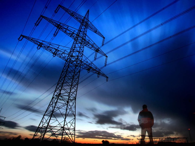 Die Stromausfall-Gefahr in Deutschland... aktuellen Warnungen allerdings ernst.  | Foto: dpa