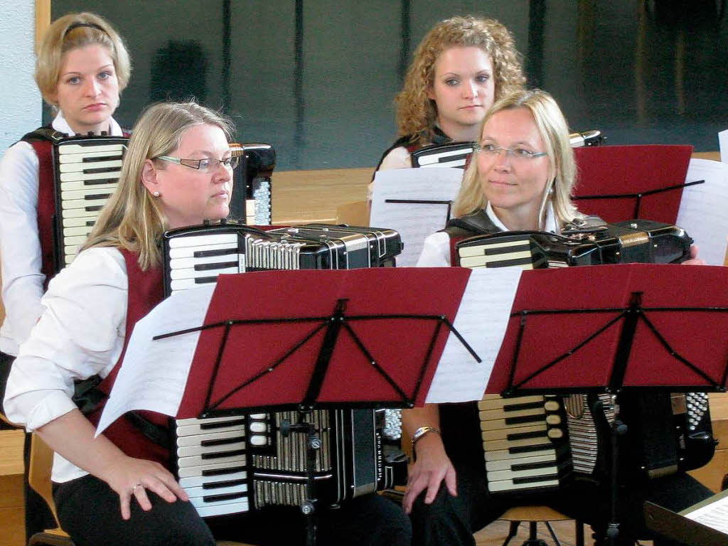 Bezirkstreffen des Deutschen Harmonikaverbandes in Münstertal Bezirkstreffen des Deutschen Harmonikaverbandes in Münstertal