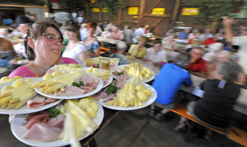 Opfinger Spargel- und Weinfest: Spargel satt - Freiburg - Badische Zeitung