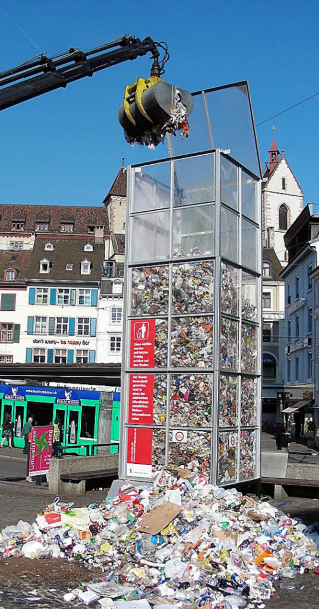 Die Littering-Sule steht auf dem Barfsserplatz.   | Foto: Timo Weber