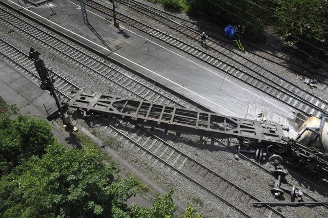 Nach dem Gterzugunfall beim Bahnhof M...hr wieder &#8211; mit Einschrnkungen.  | Foto: Volker Mnch