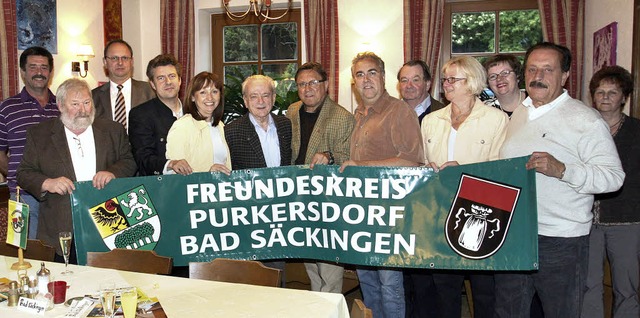 Der Freundschaft mit Bad Sckingen ver...der Mitte Vorsitzender Raimund Boltz.   | Foto: BZ