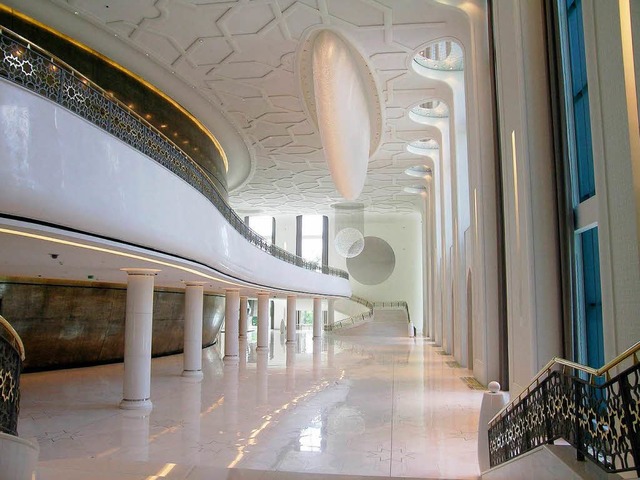 Fr das sogenannte Kongresszentrum in ...s zu teuer: ein Blick in den Innenraum  | Foto: Ganter