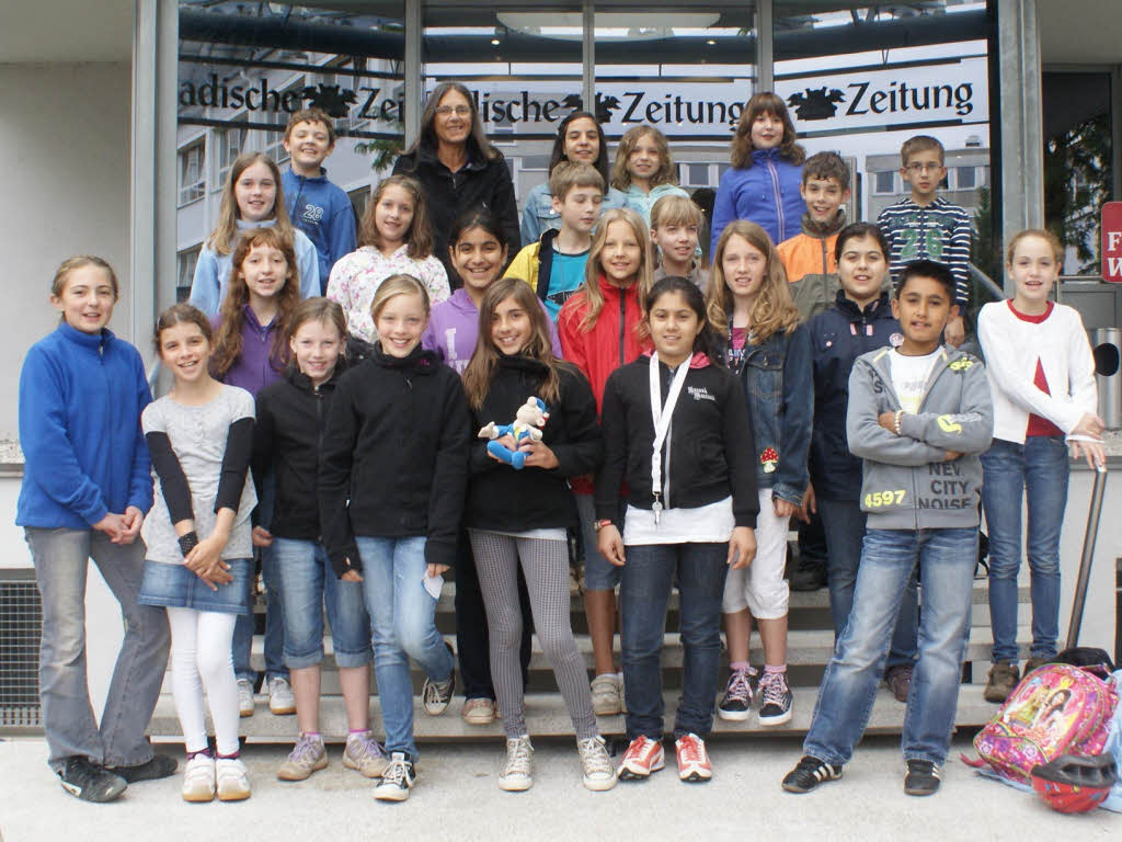 Die Klasse 4b der Kastelbergschule aus Waldkirch mit ihrer Lehrerin Uta Czeltner