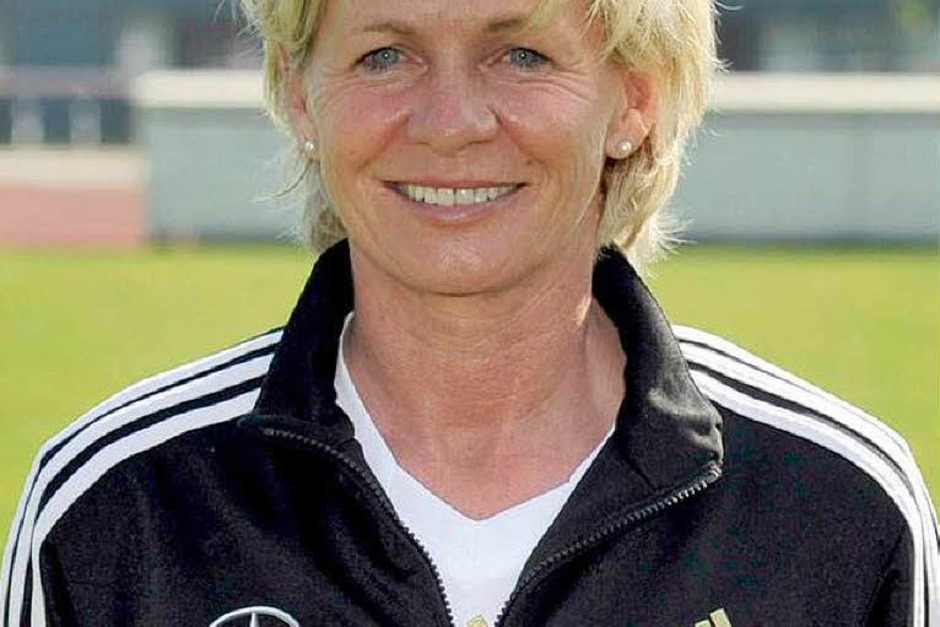 Trainerin: Silvia Neid (Foto: dpa) Trainerin: Silvia Neid (Foto: dpa)