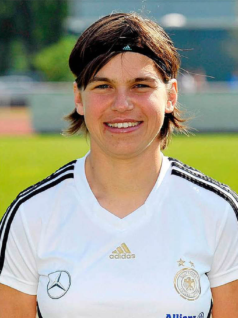 Mittelfeld:  17 Ariane Hingst 1. FFC Frankfurt