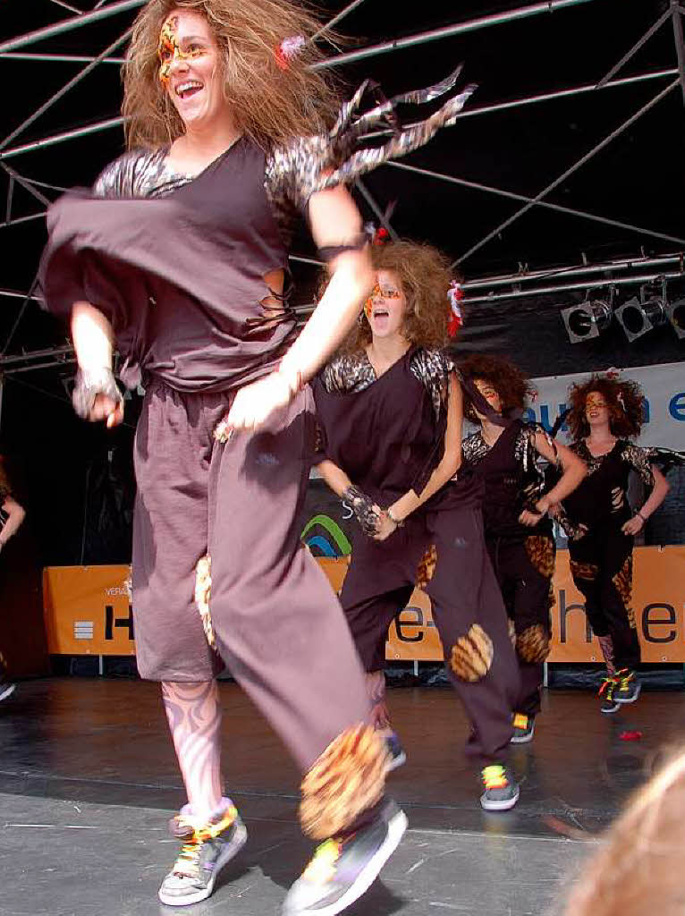 Mitreiende Showacts bekamen die Besucher in Staufen beim Street Dance Wettbewerb bei Wein und Musik geboten.