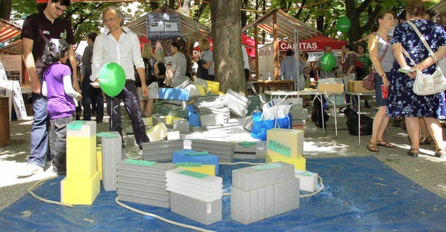 Treffpunkt  Markt der Mglichkeiten au...ng, an der  idealen Stadt mitzubauen.   | Foto: Nikolaus Trenz