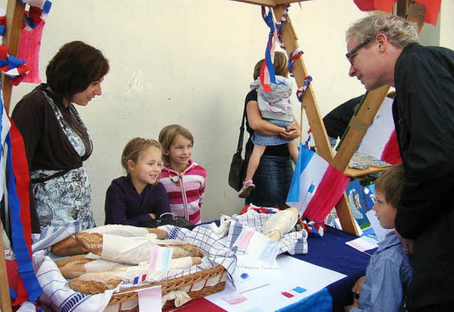 Einkaufen wie in Frankreich war das Mo...Standes beim Fest der Fridolinschule.   | Foto: Johanna Hgg