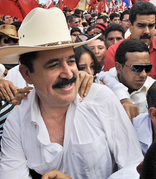 Zelaya und seine Anhnger am Wochenende in Tegucigalpa  | Foto: AFP