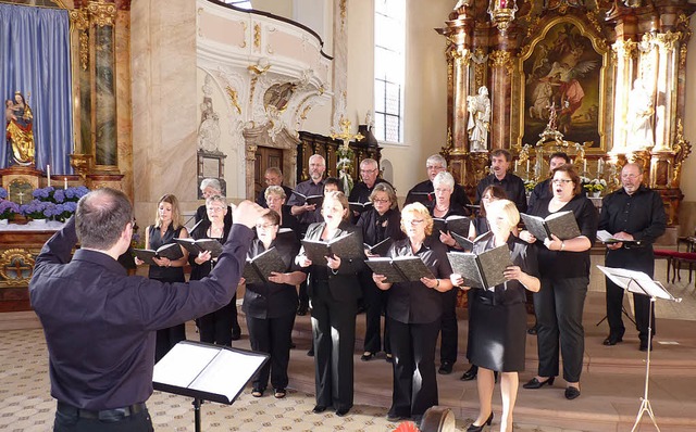 Beeindruckende Marienmusik boten der K... der Riegeler Pfarrkirche St. Martin.   | Foto: Christa Hlter-Hassler