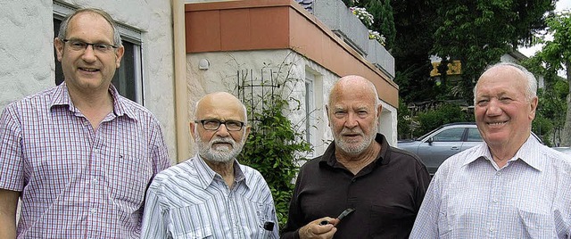 Rudolf Jckle (2. von rechts) wurde vo...nd Alfons Stortz willkommen geheien.   | Foto: barbara rderer