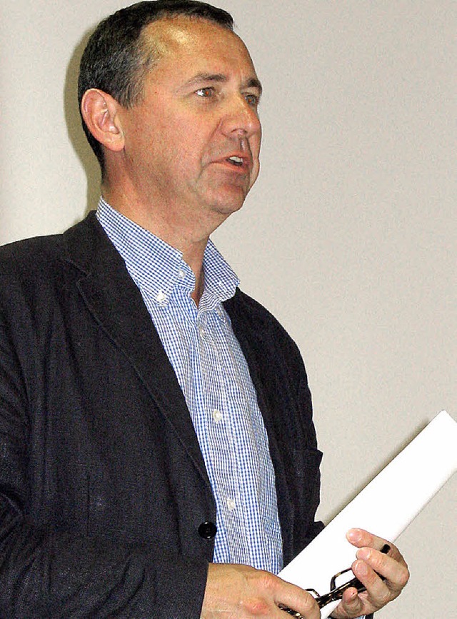 Brgermeister Ren Lohs beim Brgergesprch in Hgelheim.   | Foto: dop