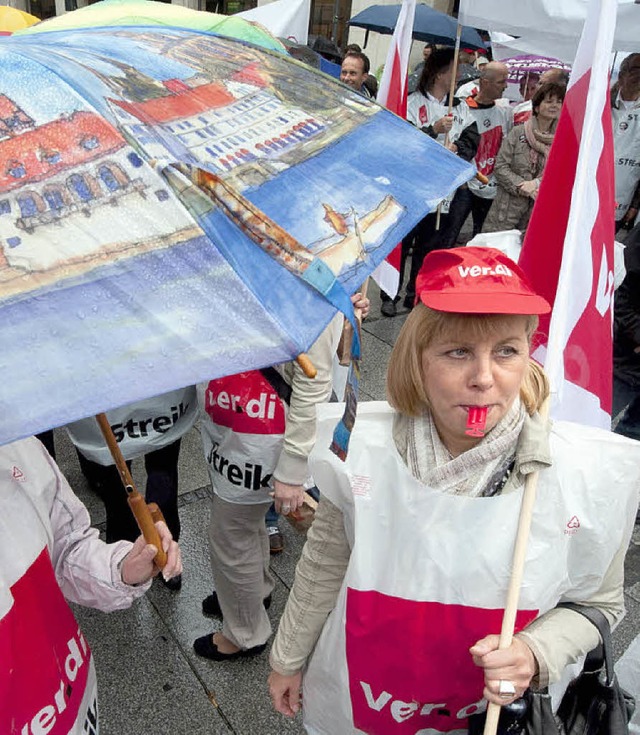 Der Missbrauch der Leiharbeit ist ein ...ftigten des Einzelhandels in Mnchen.   | Foto: dapd