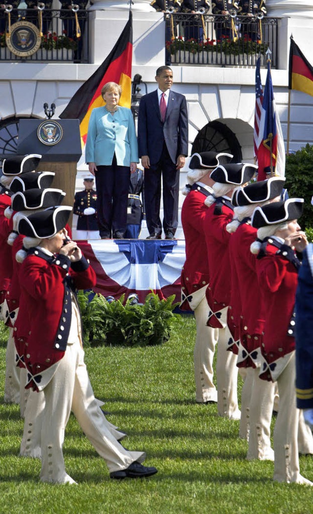 Tschingderassabum, freundliche Worte u...l und Barack Obama vor dem Weien Haus  | Foto: dpa