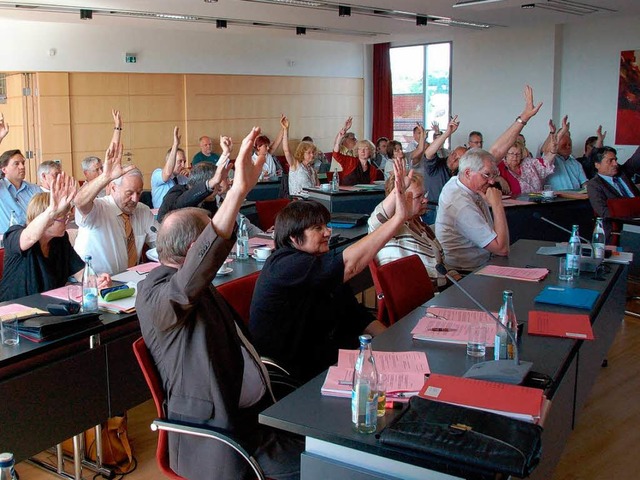 Einstimmig fordert der Kreistag die Stillegung des Atomkraftwerks Fessenheim.  | Foto: hans-jrgen trul