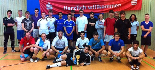 Sie waren die Besten: Unser Foto zeigt...es Fuballturniers der Gewerbeschule.   | Foto: Privat